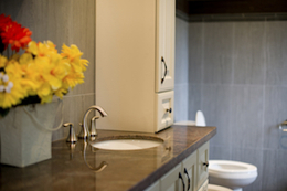 iStock_000029193294Large_Bathroom.jpg